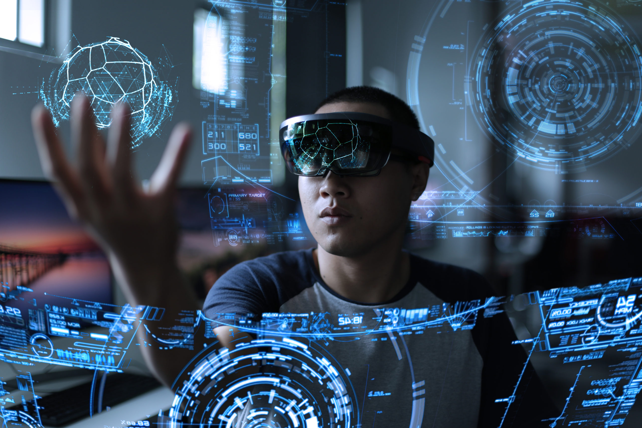 Applications of Virtual Reality (VR) and Augmented Reality (AR) in Learning – FAQ